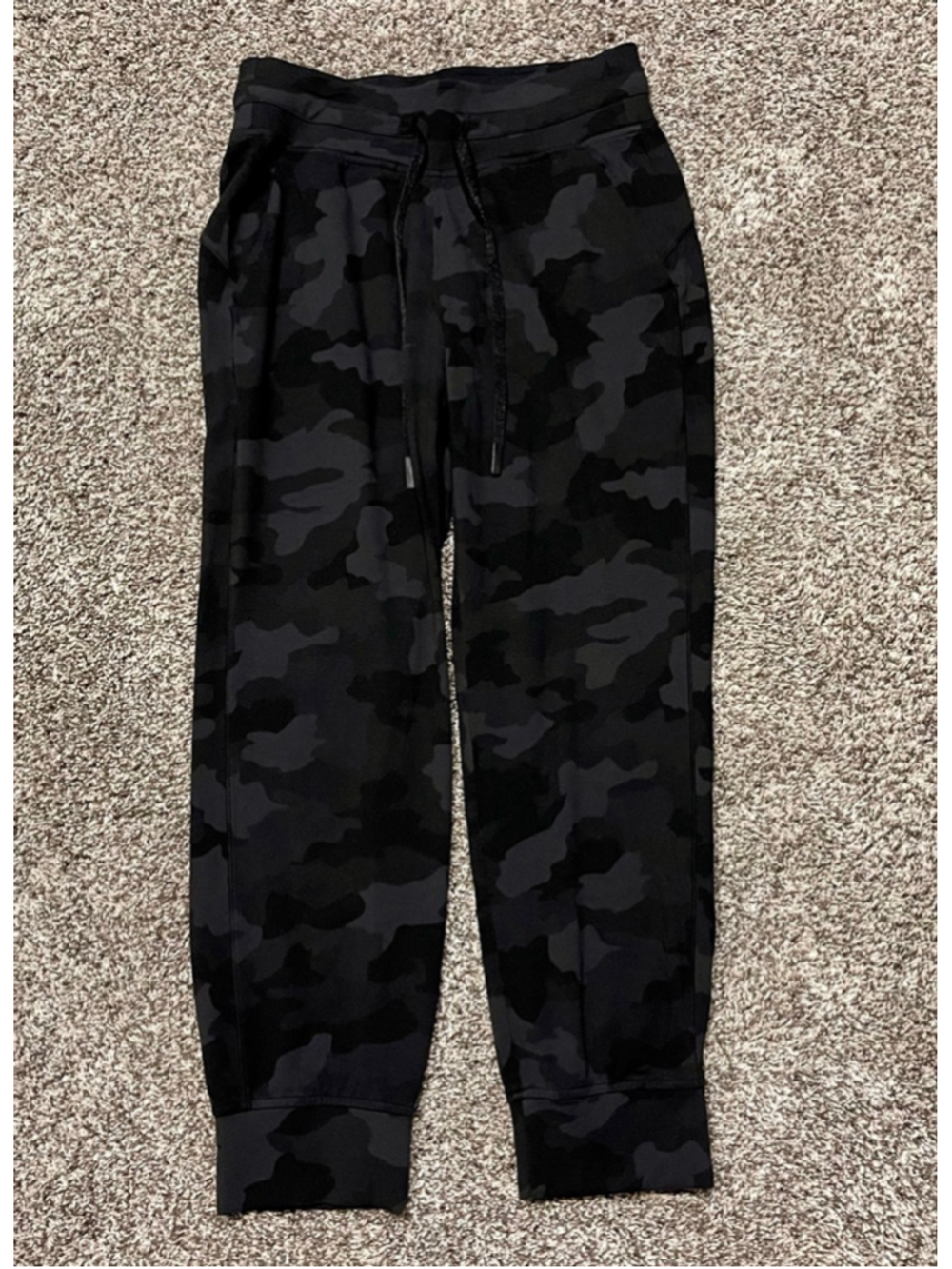 Lululemon Ready to Rulu Jogger Crop, Size 4, EUC